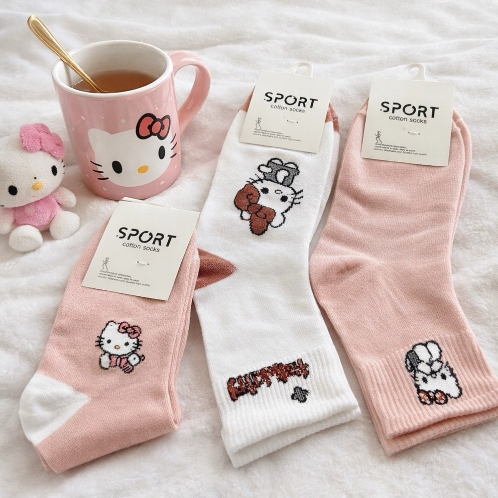 Cozy Hello Kitty Sport Crew Socks Womens 9-11 Pink White New 3 Pack Sanrio